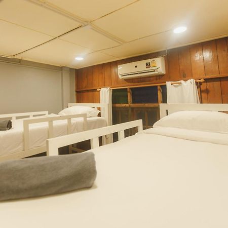 Agga Cnx Hostel Chiang Mai Dış mekan fotoğraf