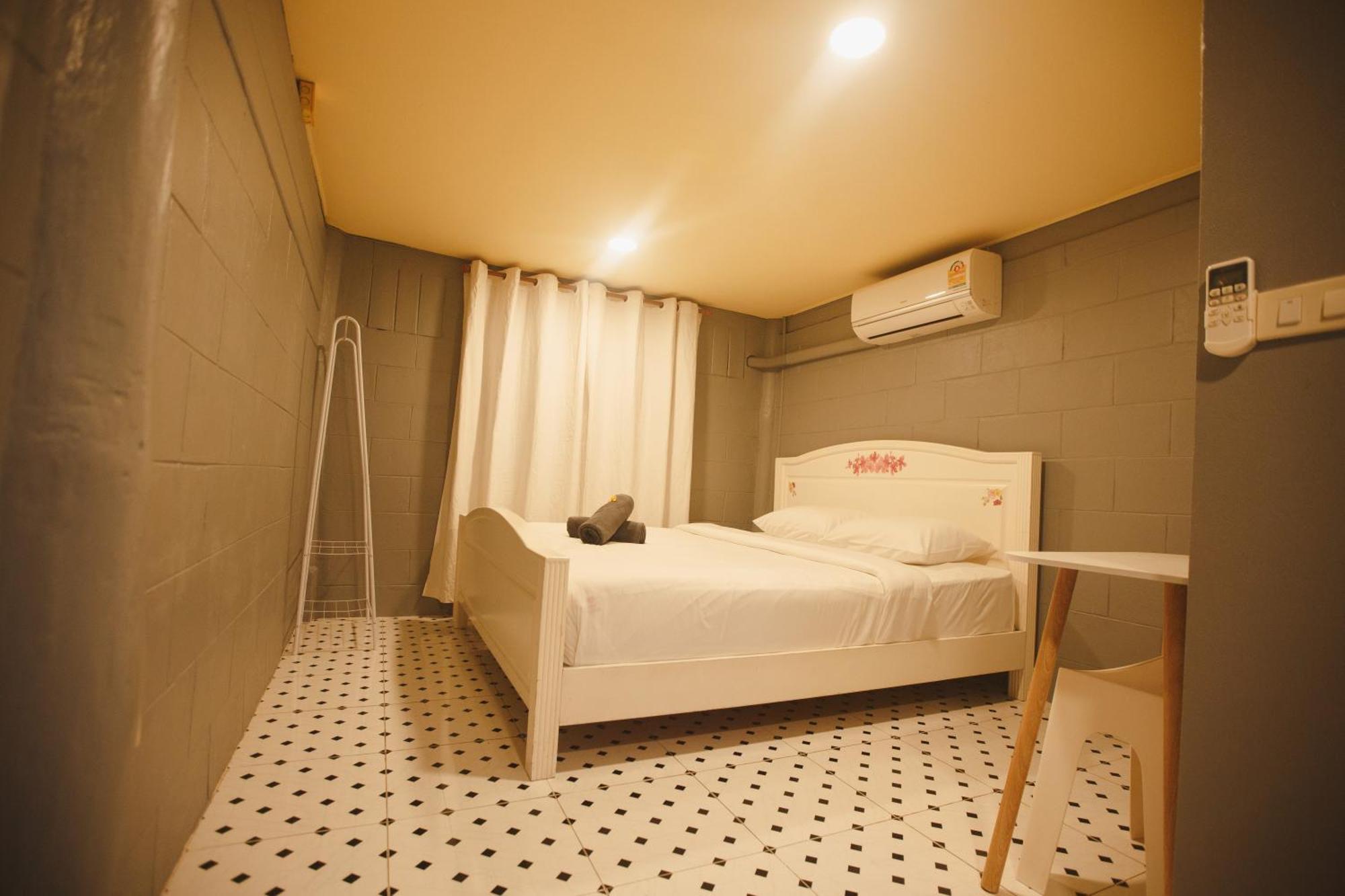 Agga Cnx Hostel Chiang Mai Dış mekan fotoğraf