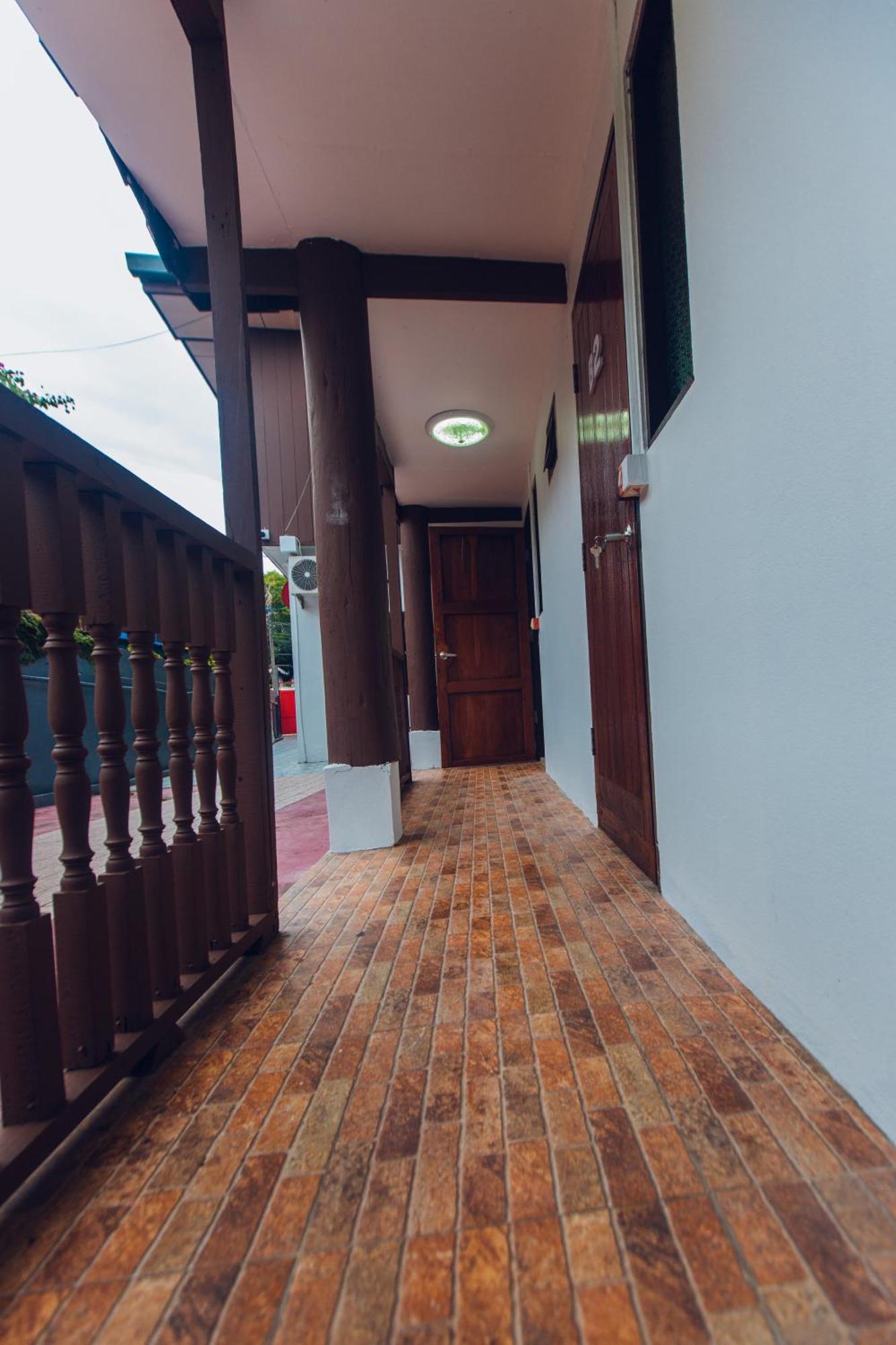 Agga Cnx Hostel Chiang Mai Dış mekan fotoğraf